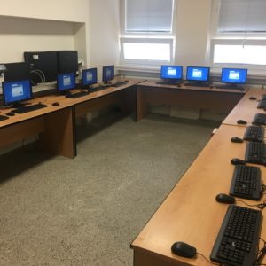 Základná škola Veľkomoravská Počítačová učebňa